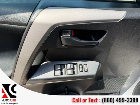 Used 2016 Toyota RAV4 LE AWD/4WD image 13