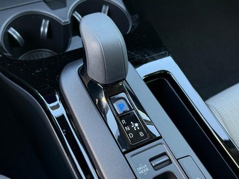 New 2026 Toyota Prius LE image 18