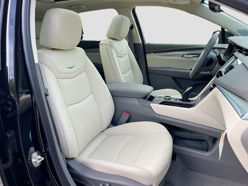 New 2026 Cadillac XT5 Premium Luxury w/ Driver Assist Package AWD/4WD image 35