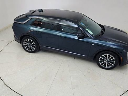 Used 2024 Cadillac Lyriq Sport image 78