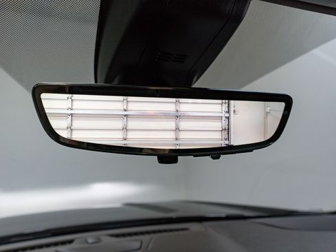 Used 2021 GMC Yukon Denali w/ Denali Ultimate Package image 19