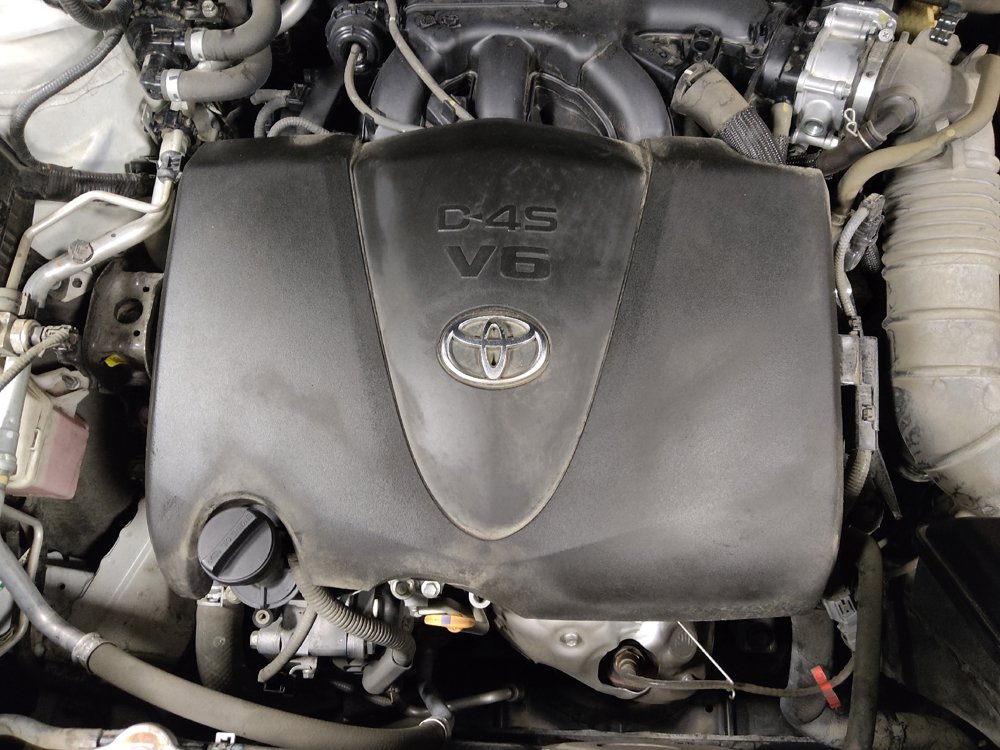 Used 2021 Toyota Highlander LE FWD image 30