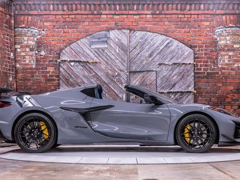 Used 2025 Chevrolet Corvette Z06 w/ Stealth Interior Trim Package image 48