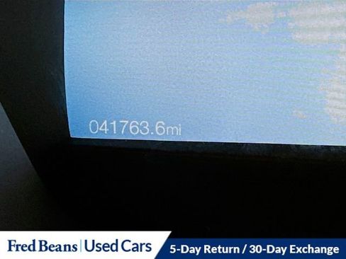 Used 2020 Ford Fusion SE image 12