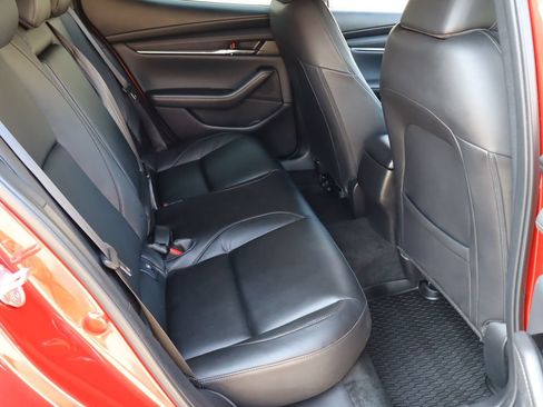 Used 2025 MAZDA MAZDA3 s FWD image 17