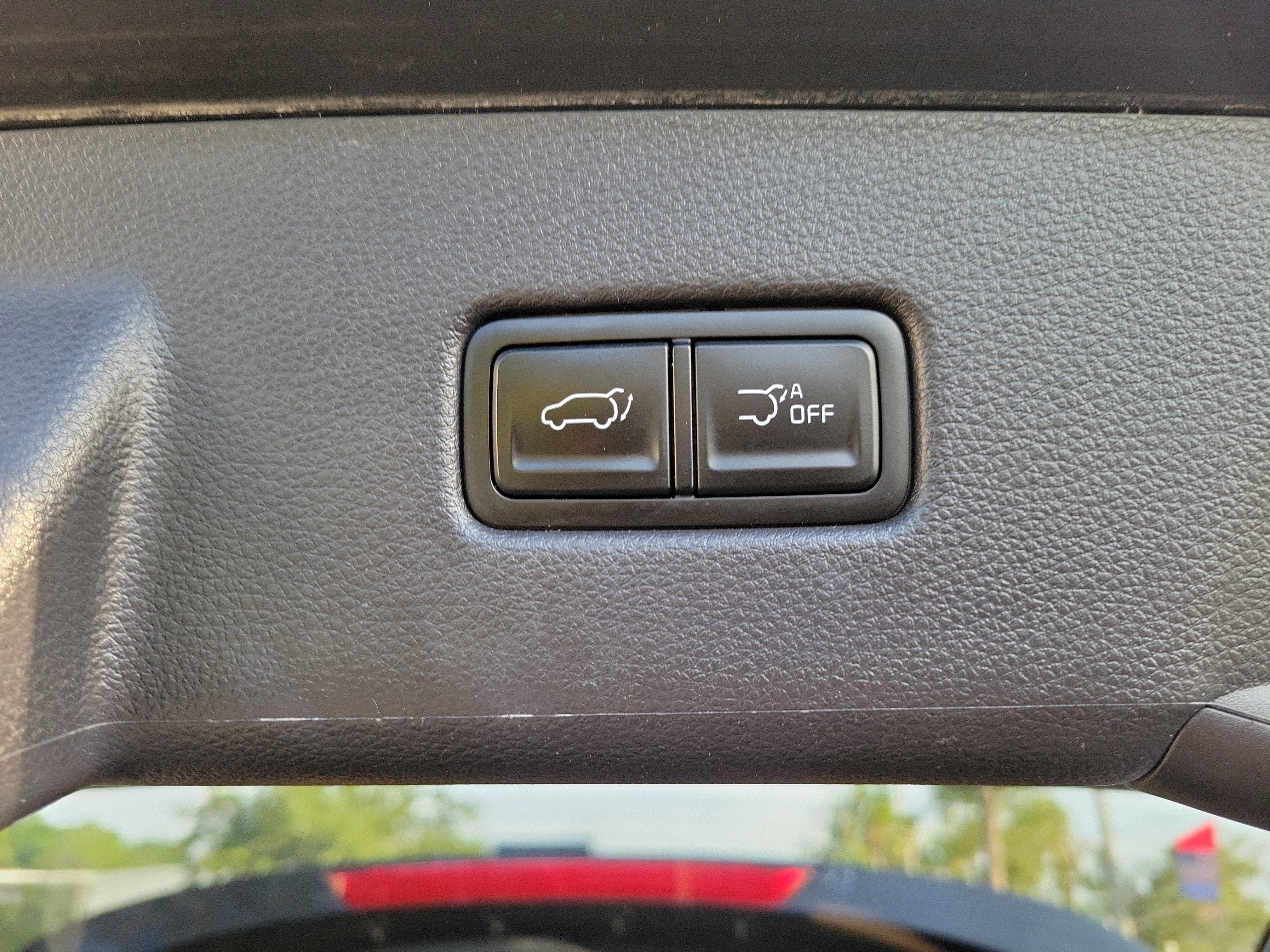 Certified 2023 Kia Carnival EX FWD image 15