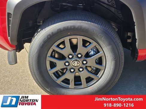 New 2026 Toyota 4Runner SR5 image 9