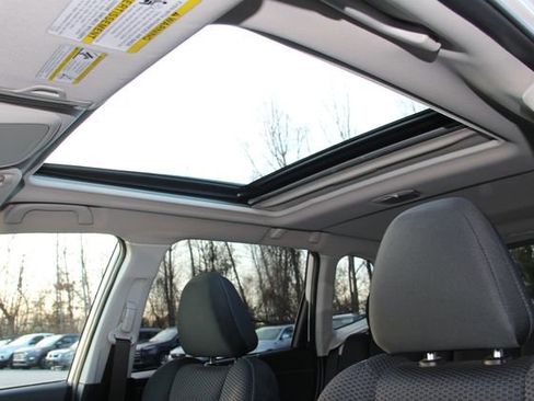 Used 2019 Subaru Forester Premium image 16