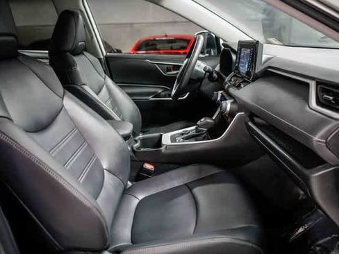 Certified 2022 Toyota RAV4 XLE Premium image 16