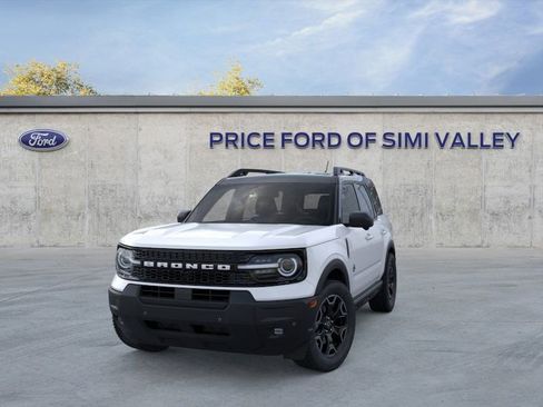 Used 2025 Ford Bronco Sport Outer Banks w/ Outer Banks Tech Package+ AWD/4WD image 2