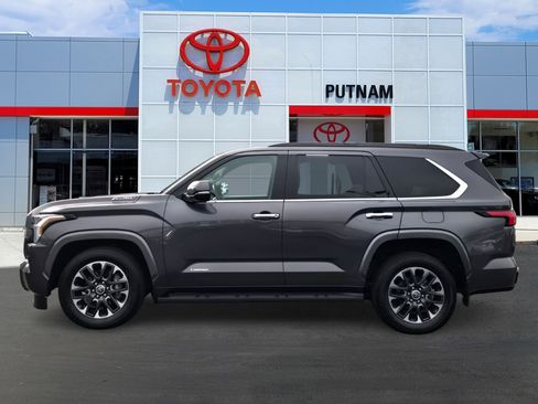 Used 2023 Toyota Sequoia Limited image 7