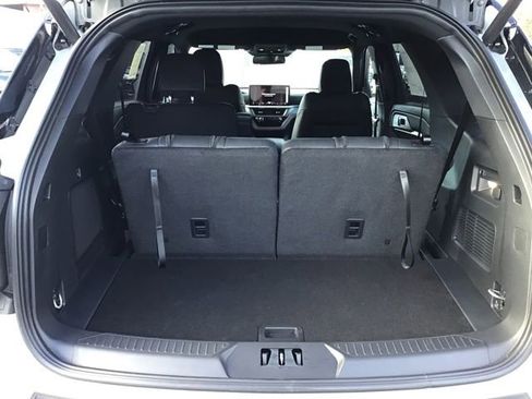New 2026 Ford Explorer ST-Line w/ ST-Line Street Pack RWD image 20