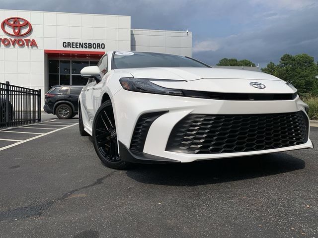 Used 2025 Toyota Camry SE w/ Multimedia Upgrade Package FWD image 2