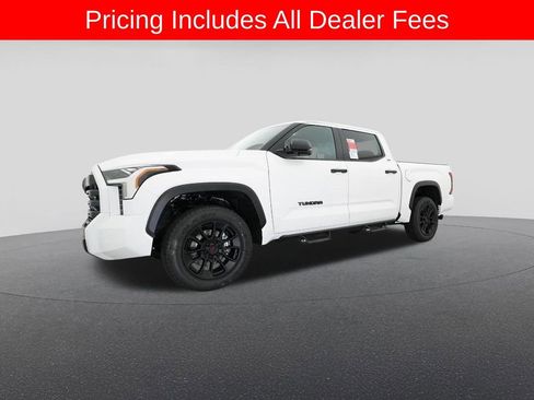 New 2026 Toyota Tundra SR5 AWD/4WD image 17