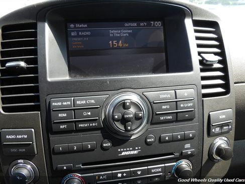 Used 2008 Nissan Pathfinder SE w/ Premium Pkg AWD/4WD image 19