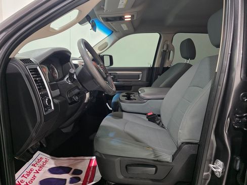 Used 2019 RAM 1500 Classic SLT image 15