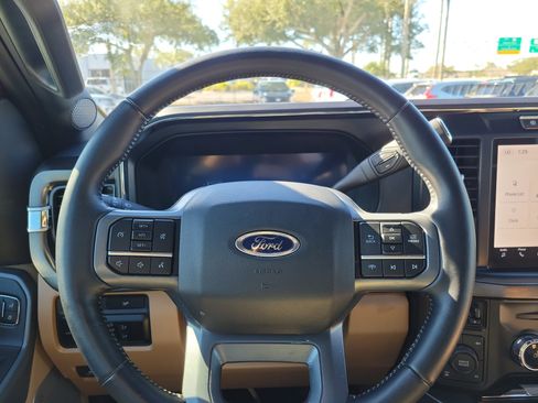 Used 2024 Ford F250 Lariat w/ Sport Appearance Package image 11