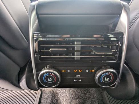 New 2026 Land Rover Range Rover SE AWD/4WD image 13