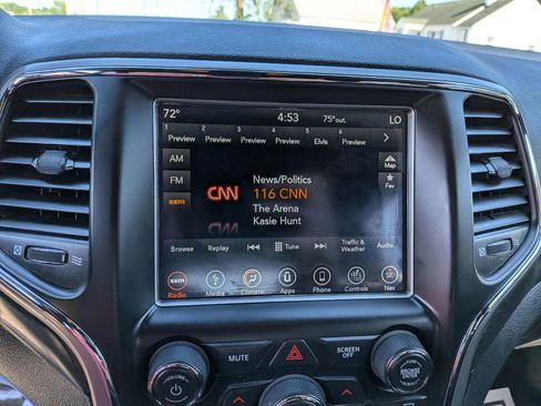 Used 2018 Jeep Grand Cherokee Altitude AWD/4WD image 47