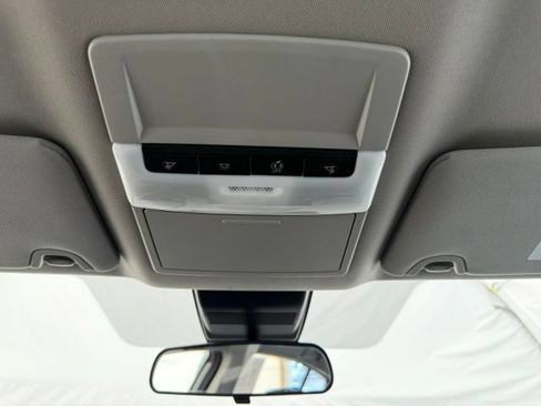 Used 2024 Nissan Altima 2.5 SV FWD image 35