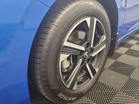 Used 2025 Nissan Sentra SV FWD image 31