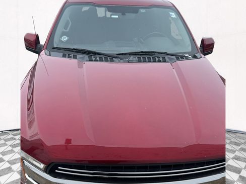 Used 2018 Ford F150 Lariat w/ Equipment Group 501A Mid image 4