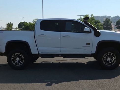 Used 2018 Chevrolet Colorado ZR2 AWD/4WD image 9