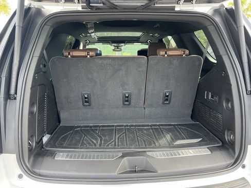 Used 2024 Chevrolet Tahoe High Country image 34