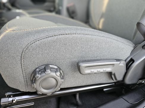 New 2026 Jeep Gladiator Sport image 21