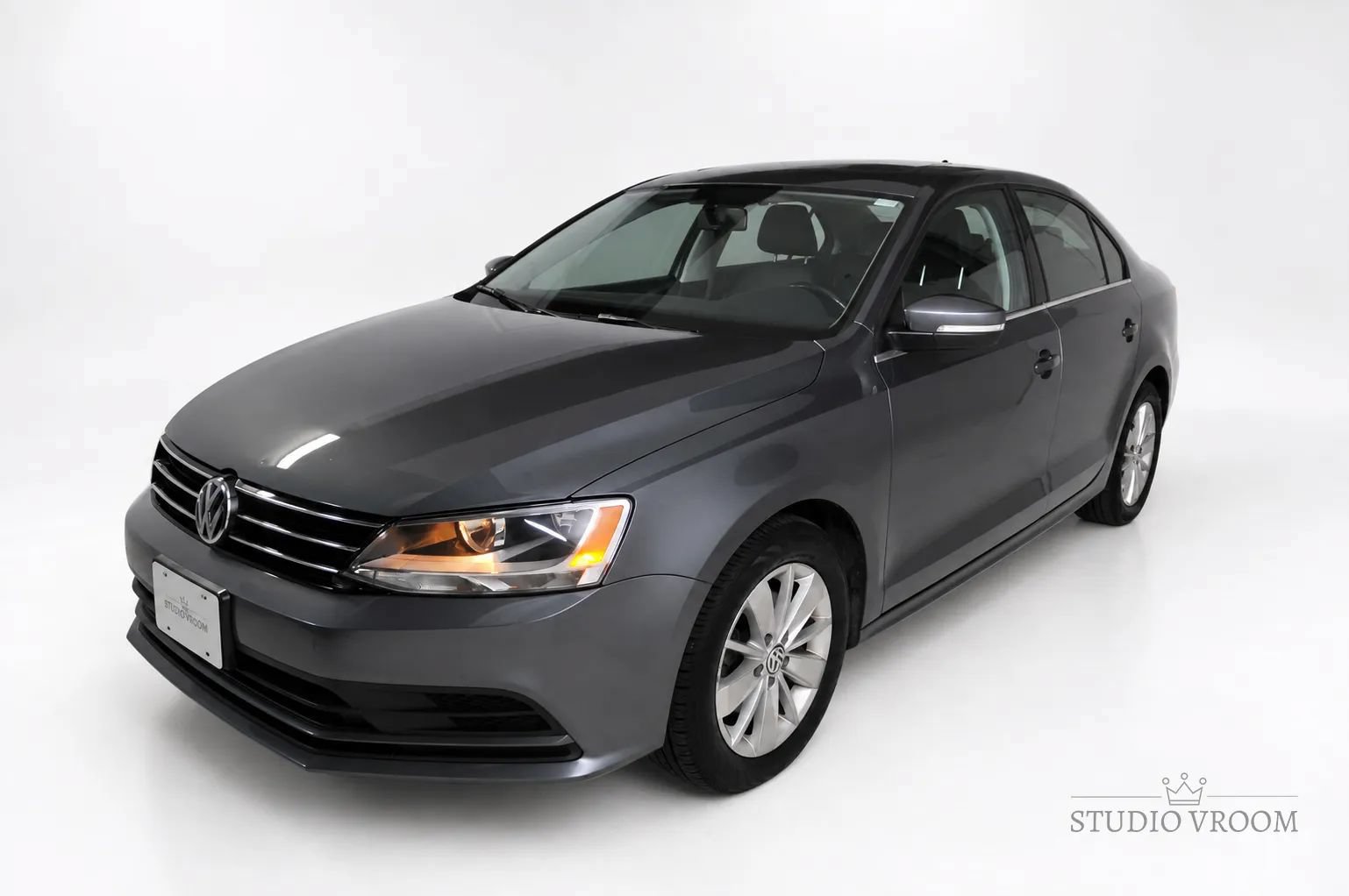 Used 2015 Volkswagen Jetta SE FWD image 2