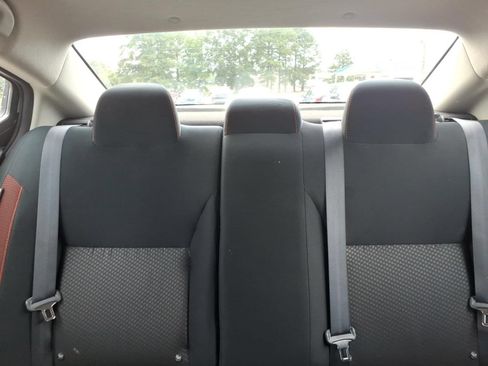 Used 2024 Nissan Versa SR FWD image 18