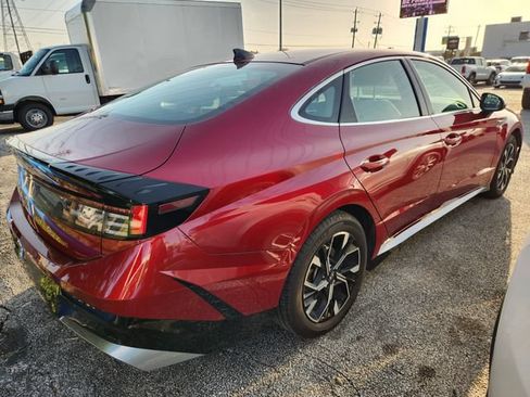 Used 2025 Hyundai Sonata SEL FWD image 5
