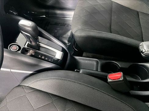 Used 2020 Nissan Kicks S FWD image 17