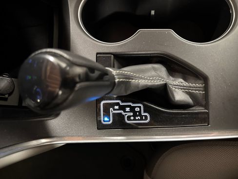 Used 2015 Toyota Camry LE FWD image 26
