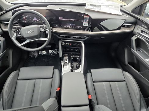 New 2025 Audi Q5 Premium Plus image 12