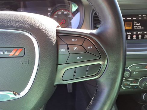 Used 2022 Dodge Charger SXT w/ Blacktop Package image 19