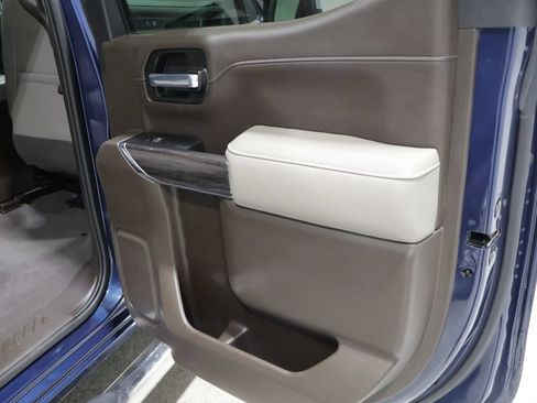 Used 2022 Chevrolet Silverado 1500 LTZ AWD/4WD image 25