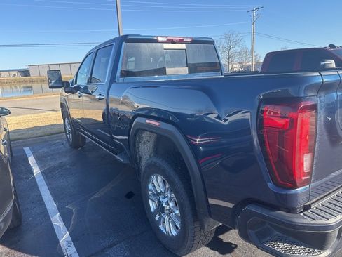 Used 2022 GMC Sierra 2500 Denali w/ Denali Ultimate Package image 2