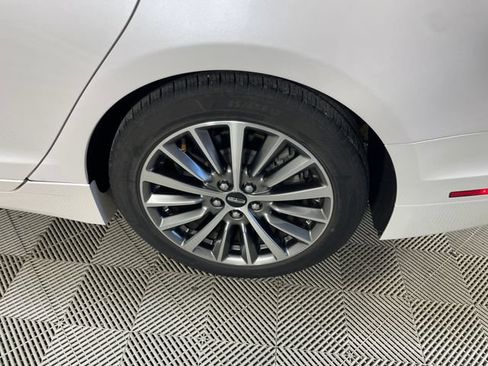 Used 2018 Lincoln MKZ Select w/ Select Plus Package FWD image 21