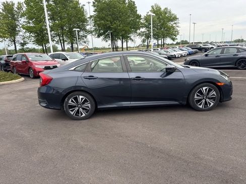 Used 2018 Honda Civic EX-L image 8