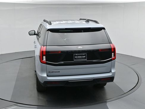New 2026 Ford Expedition Platinum w/ Stealth Appearance Package AWD/4WD image 44