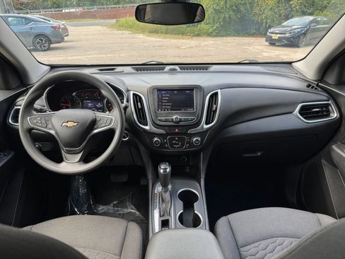 Used 2020 Chevrolet Equinox LT image 28