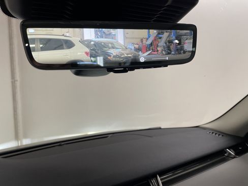 Used 2022 Land Rover Range Rover Evoque SE image 13