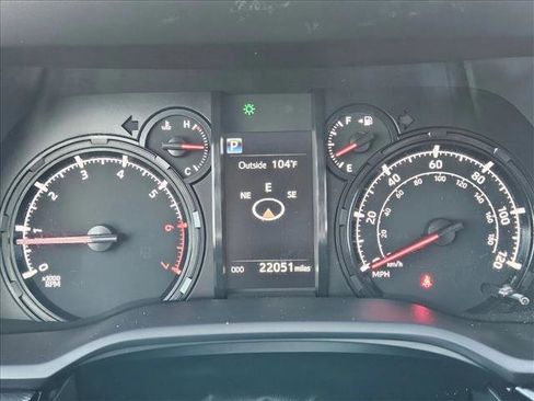 Used 2024 Toyota 4Runner SR5 AWD/4WD image 13