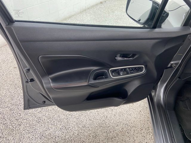 Used 2024 Nissan Versa SR FWD image 12