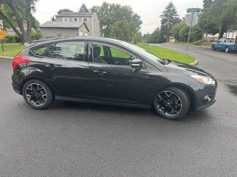 Used 2013 Ford Focus SE FWD image 5