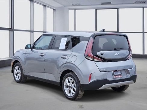 Used 2024 Kia Soul LX w/ Option Group 015 image 4