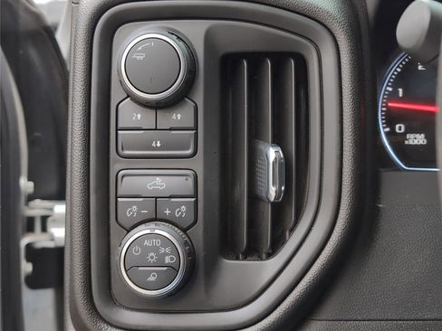 Used 2023 Chevrolet Silverado 2500 Custom w/ Custom Value Package image 25