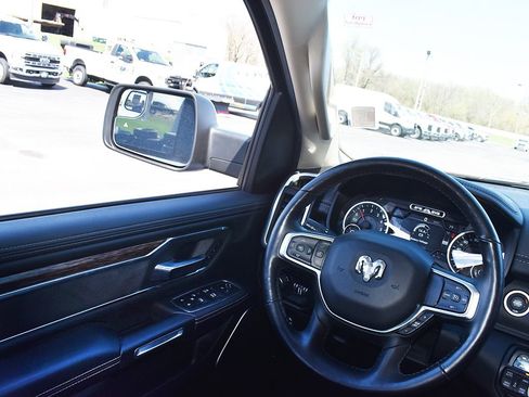 Used 2019 RAM 1500 Laramie AWD/4WD image 21
