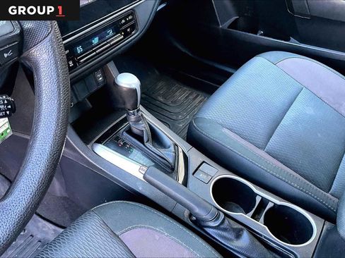 Used 2019 Toyota Corolla LE FWD image 17